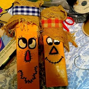 Block scarecrow. Cute.